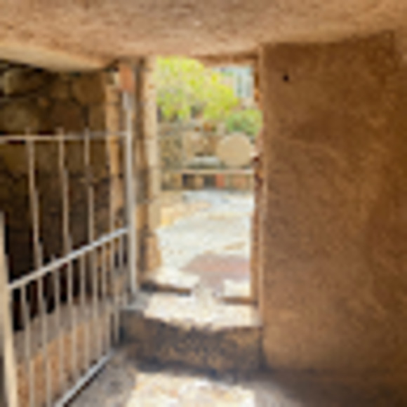 Meet your Posher, Linda - Picture 1 of 1